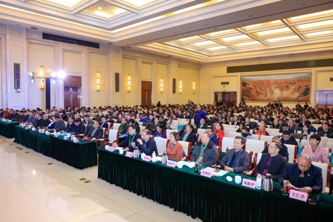 第六届中国医药教育大会暨四届五次理事会在京隆重举行